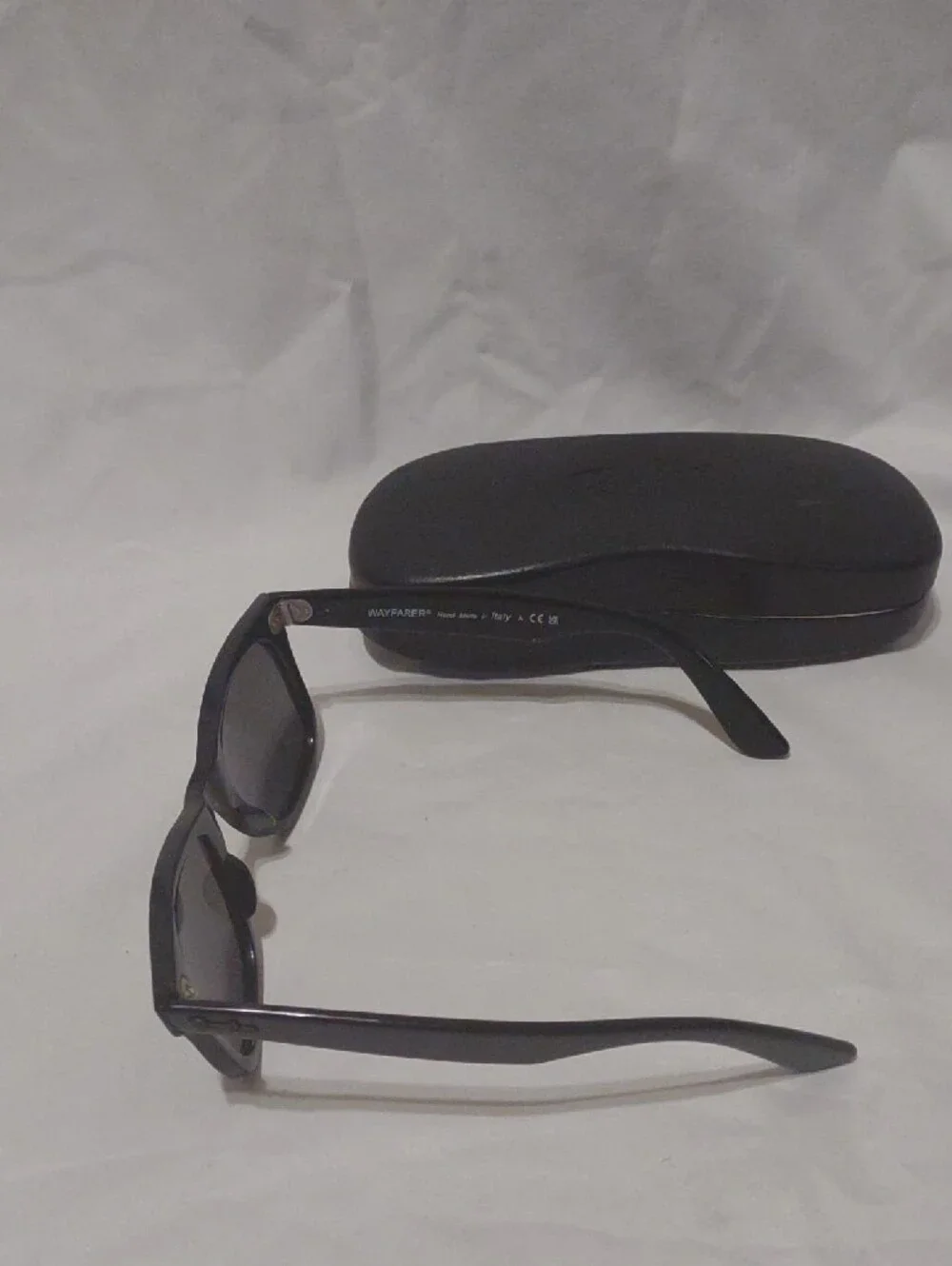 Classic Black Ray-Ban Sunglasses with Case